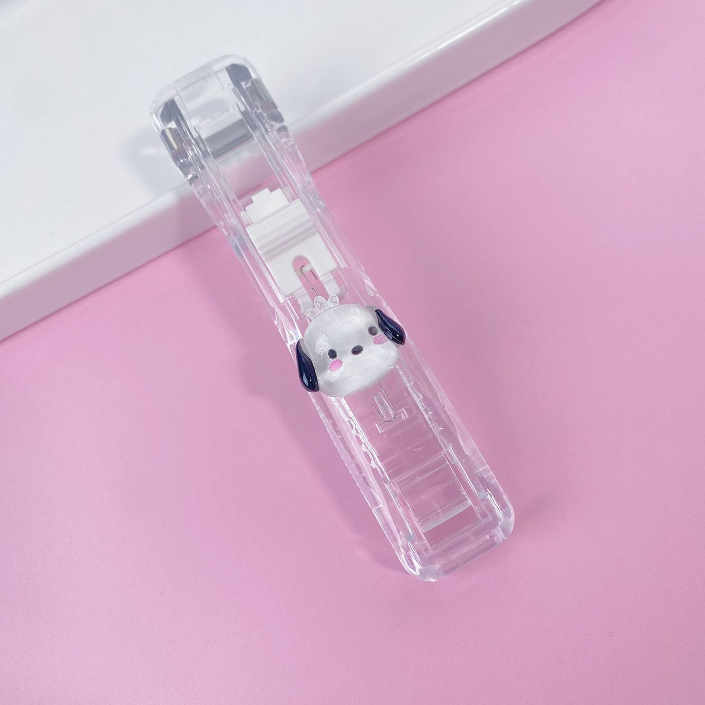 Clam Clip Dispenser