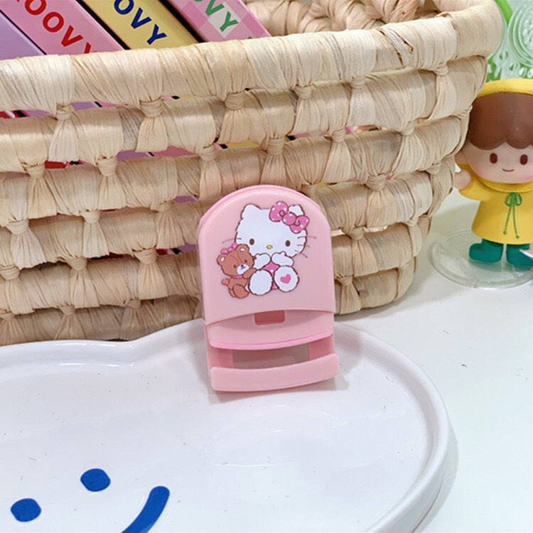 Sanrio Eyelash Curler